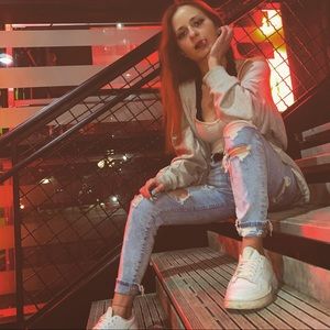 Meet your Posher, Angelina